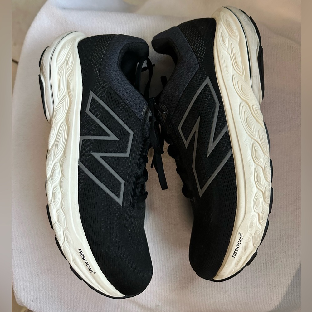 New Balance Black and White Running Shoes